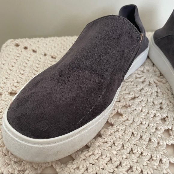 EUC Steve Madden Fayna Faux suede slip on shoe - Picture 3 of 6